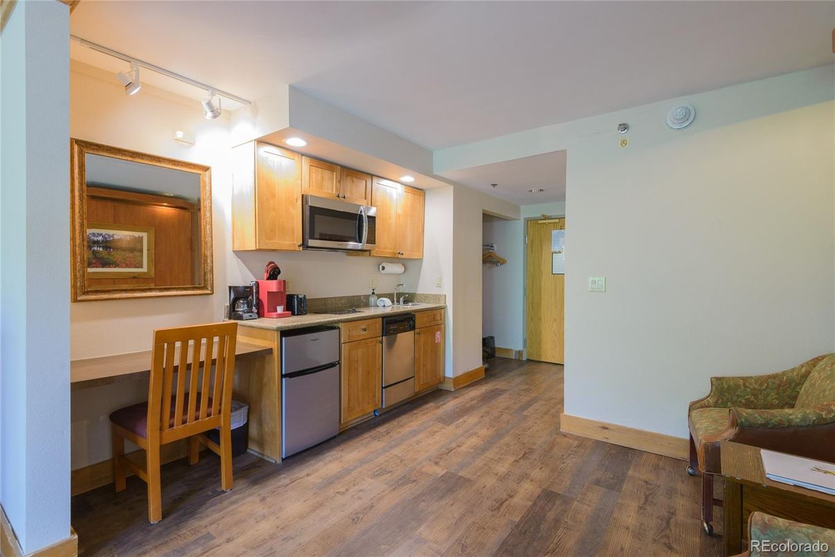 Interior, Kitchen, Recessed Lighting, Wood Texture Flooring
