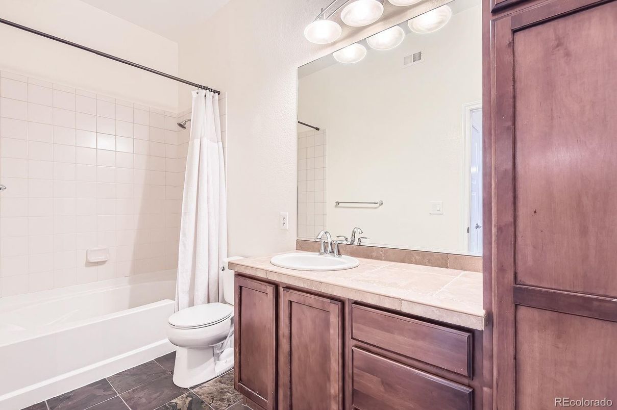 Bathroom, Interior, Tile Countertops