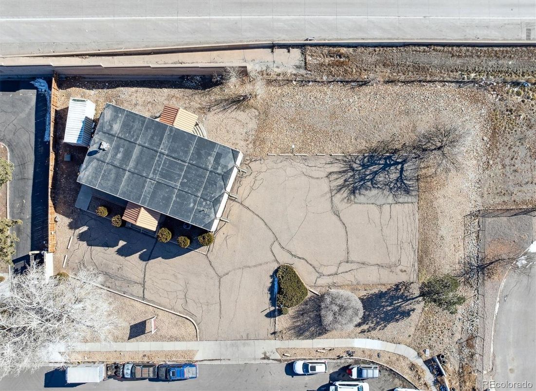 Exterior, Drone