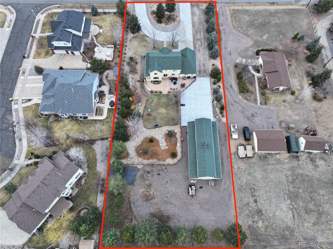 Exterior, Drone