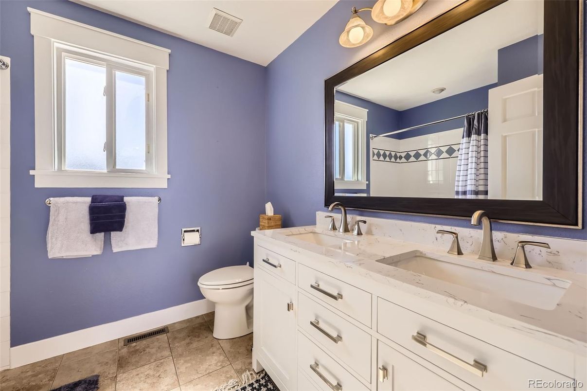 Bathroom, Dual Sink Vanities, Interior