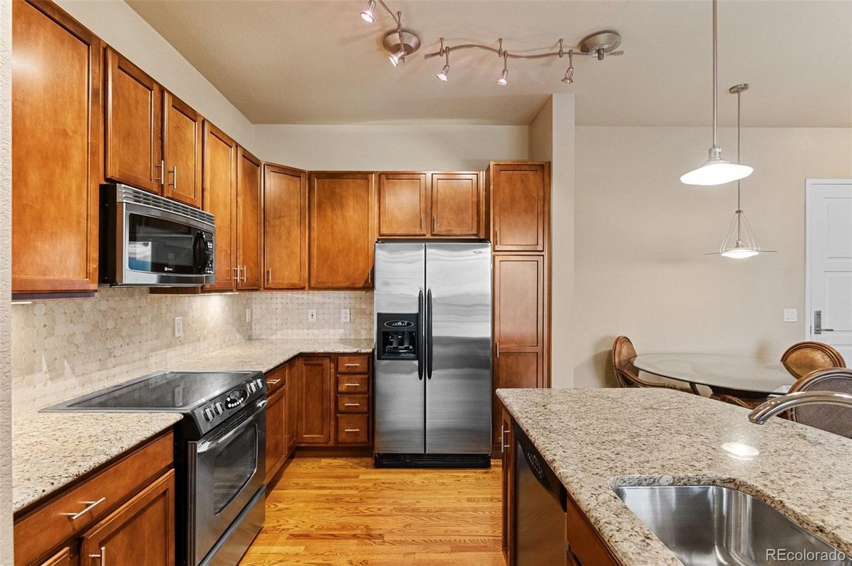 Interior, Kitchen, Pendant Lights, Wood Texture Flooring