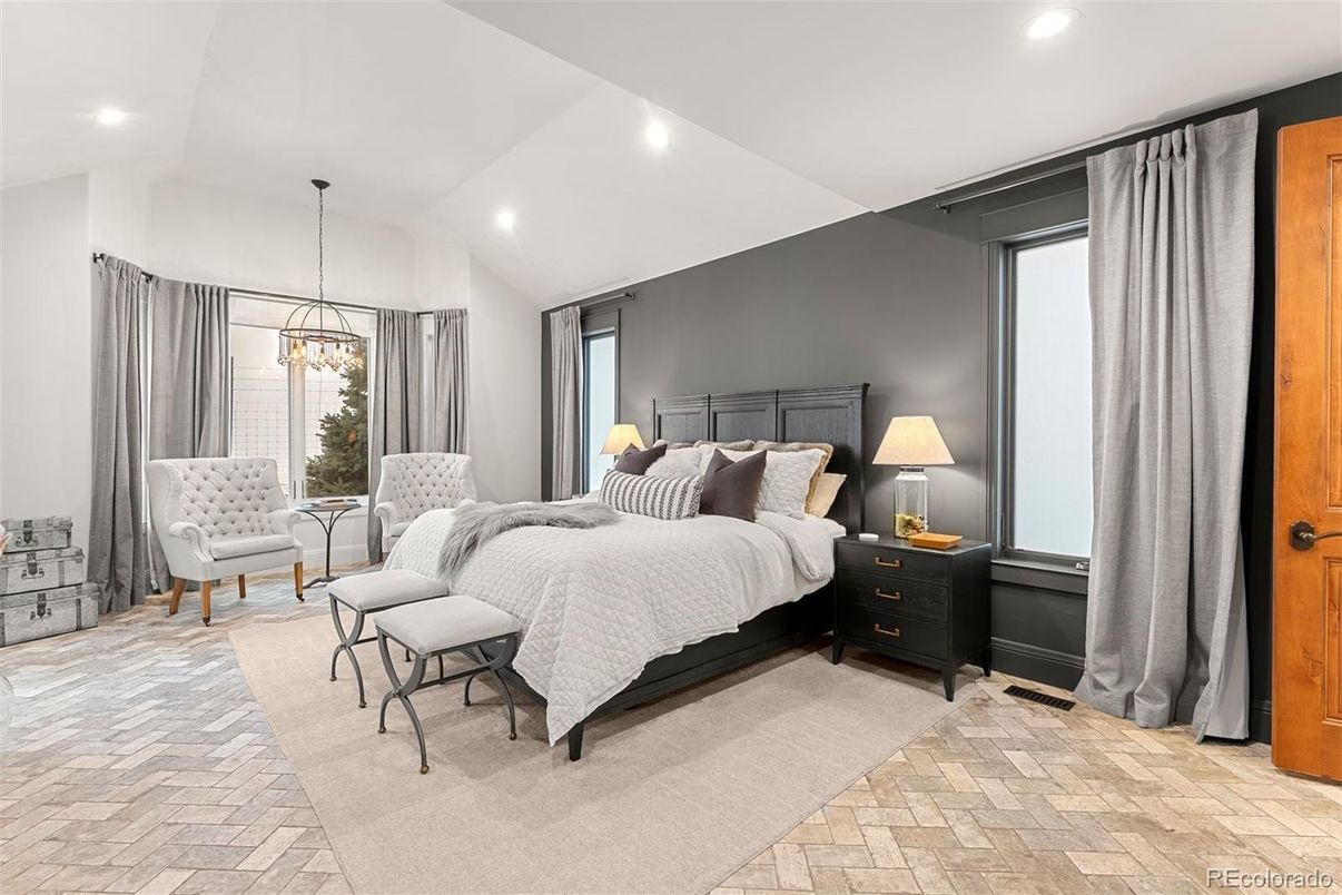 Bedroom, Interior, Pendant Lights, Recessed Lighting
