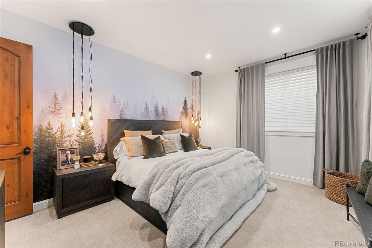 Bedroom, Interior, Pendant Lights, Recessed Lighting