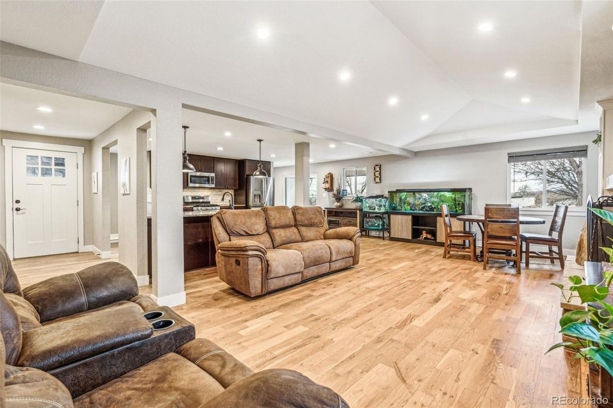 Dining room, Interior, Kitchen, Living room, Pendant Lights, Recessed Lighting, Stainless Steel Appliances, Wood Texture Flooring