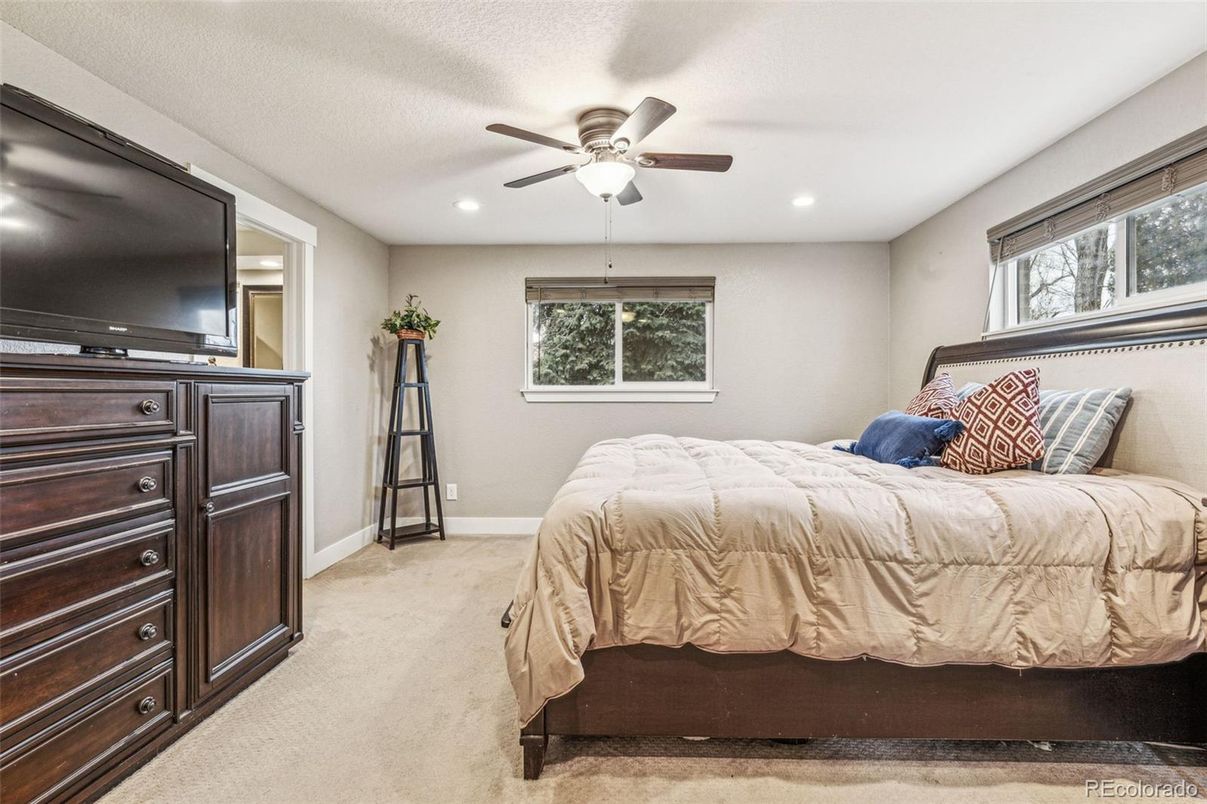 Bedroom, Interior, Recessed Lighting