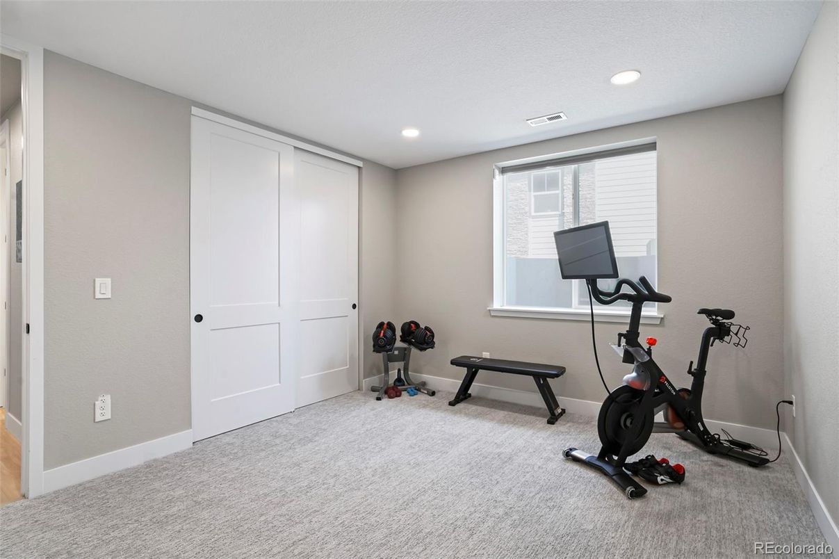 Fitness Equipment, Interior, Recessed Lighting