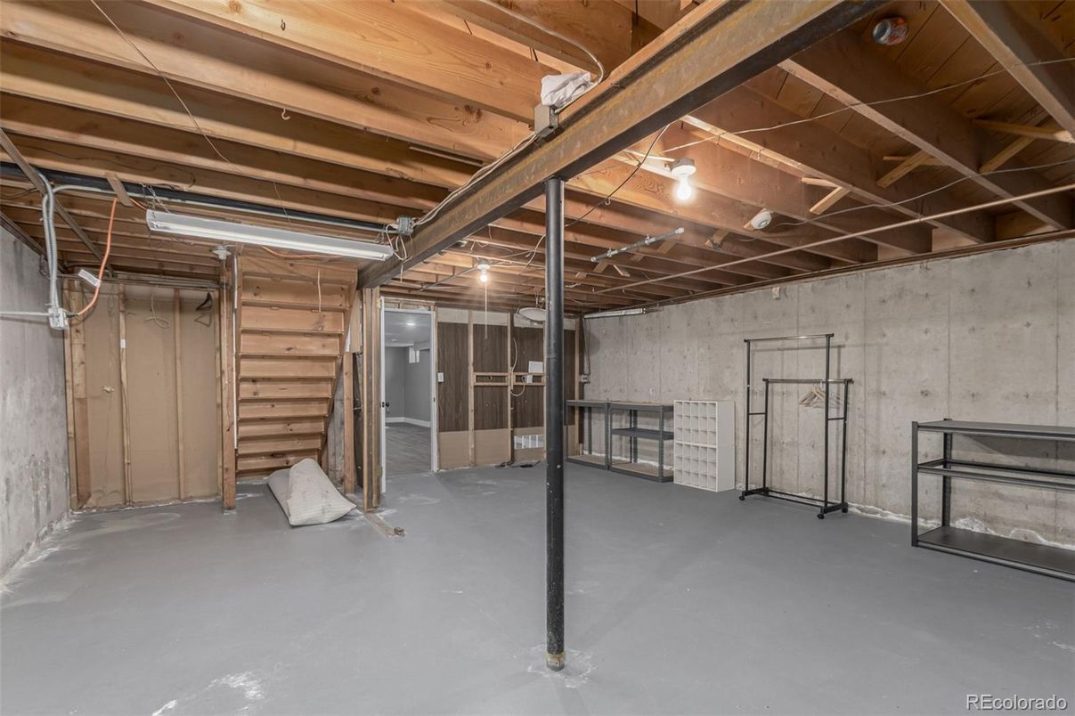 Interior, Wooden Beams, Wooden Walls