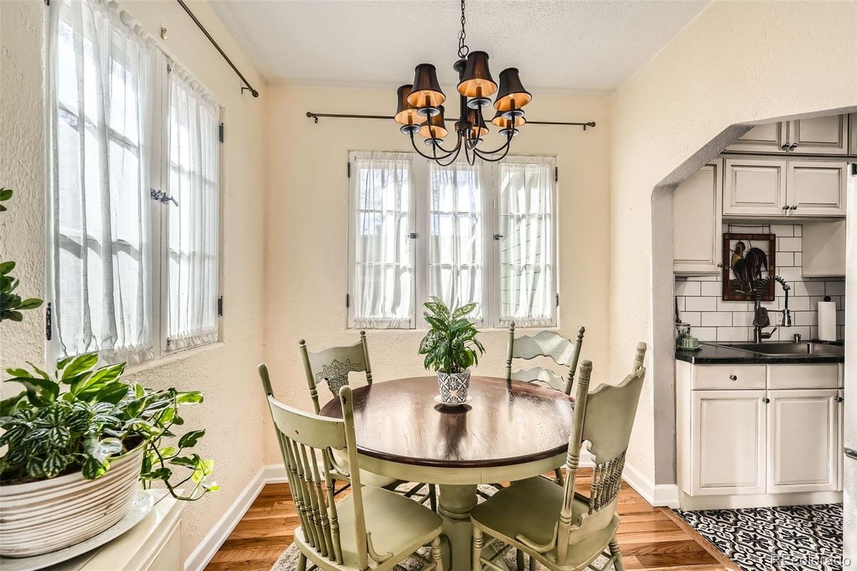 Chandelier, Dining room, Interior, Wood Texture Flooring