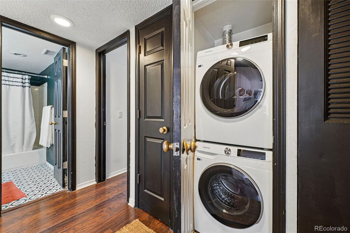 Interior, Recessed Lighting, Utility Closets, Washer, Wood Texture Flooring