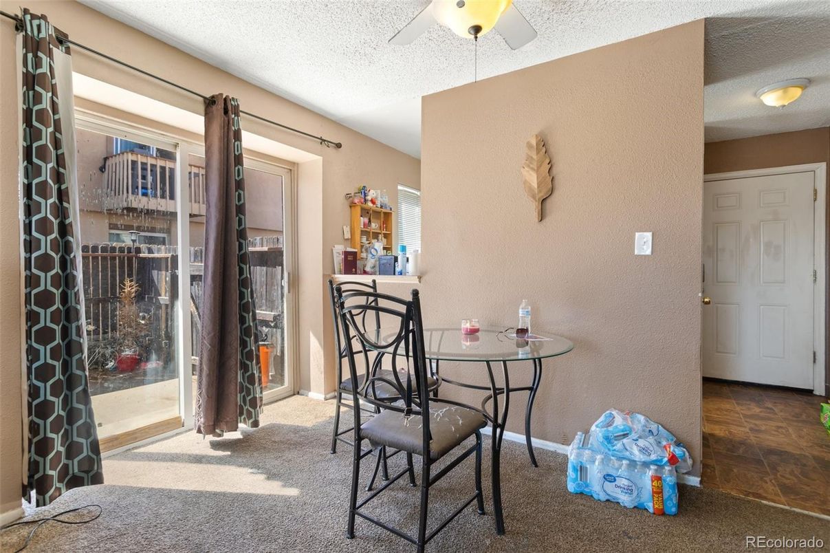 Dining room, Interior