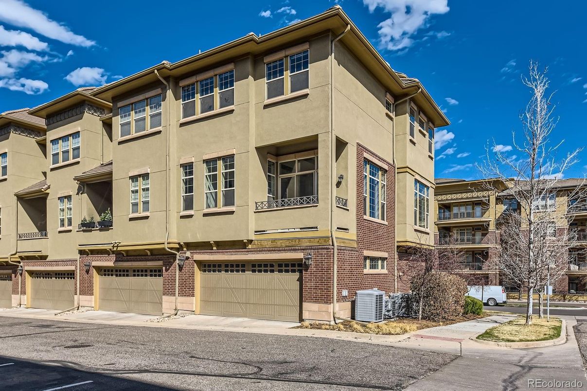 Attached, Exterior, Facade, Brick Facade, Rowhouse