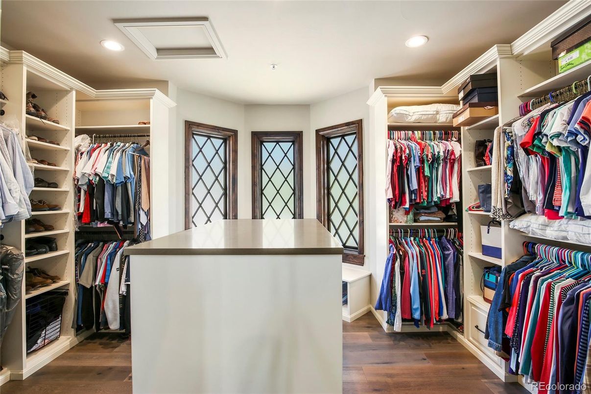Interior, Recessed Lighting, Walk-in Closets, Wood Texture Flooring