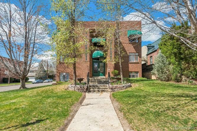 Backyard, Exterior, Facade, Brick Facade, None