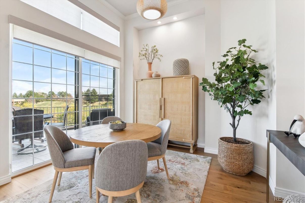 Dining room, Interior, Wood Texture Flooring