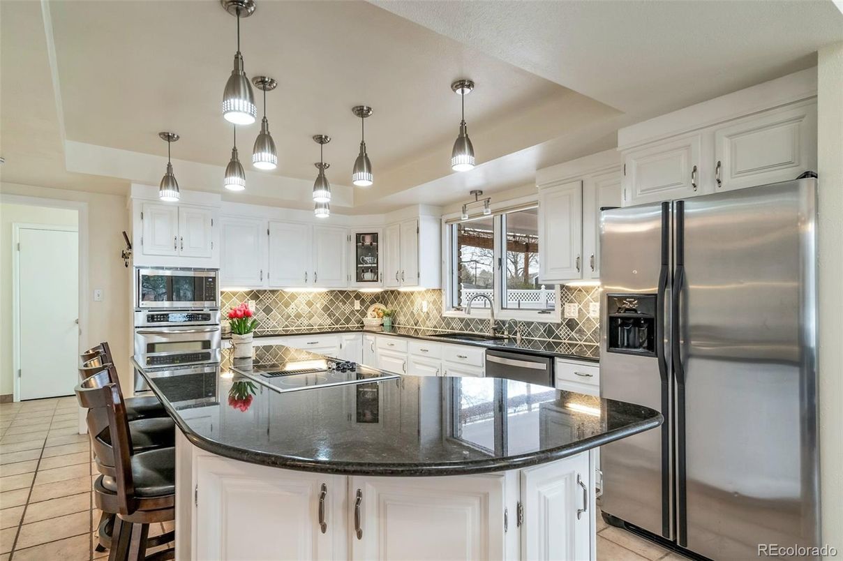 Interior, Kitchen, Pendant Lights, Stainless Steel Appliances