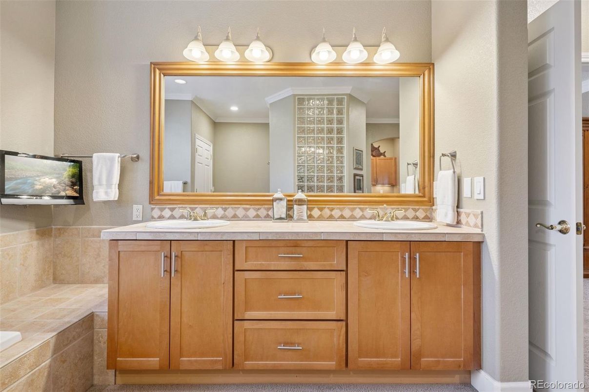 Bathroom, Dual Sink Vanities, Interior, Tile Countertops
