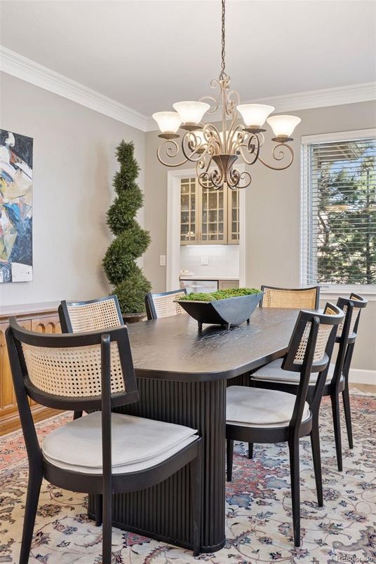 Chandelier, Dining room, Interior