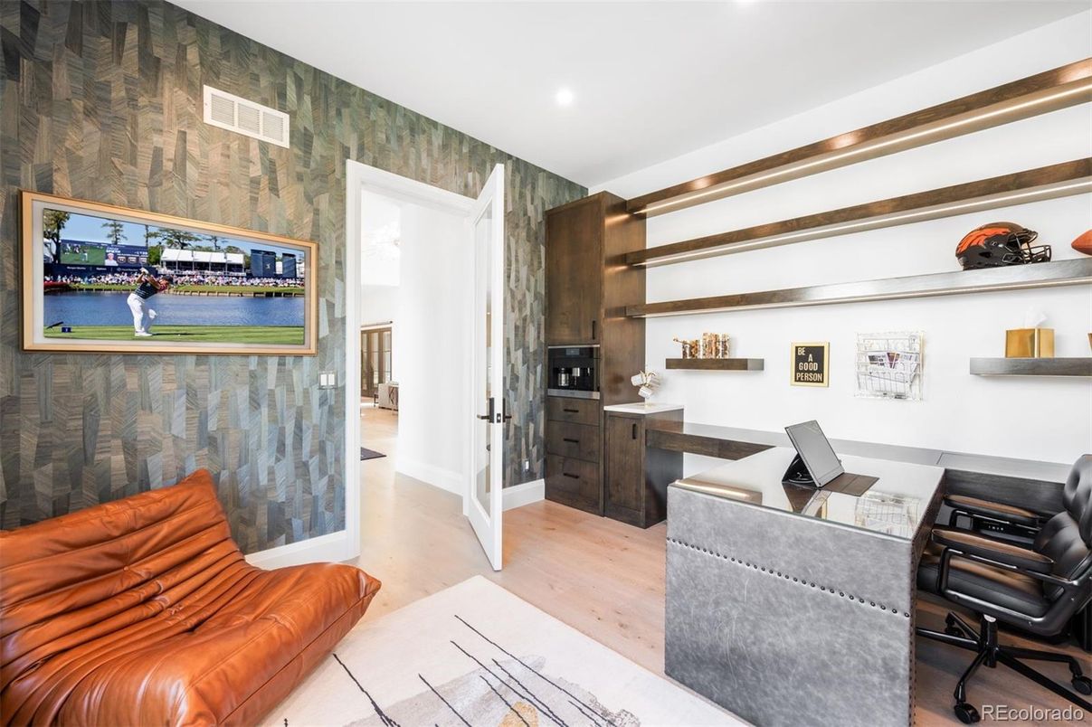 Home Office, Interior, Piano, Recessed Lighting, Wood Texture Flooring