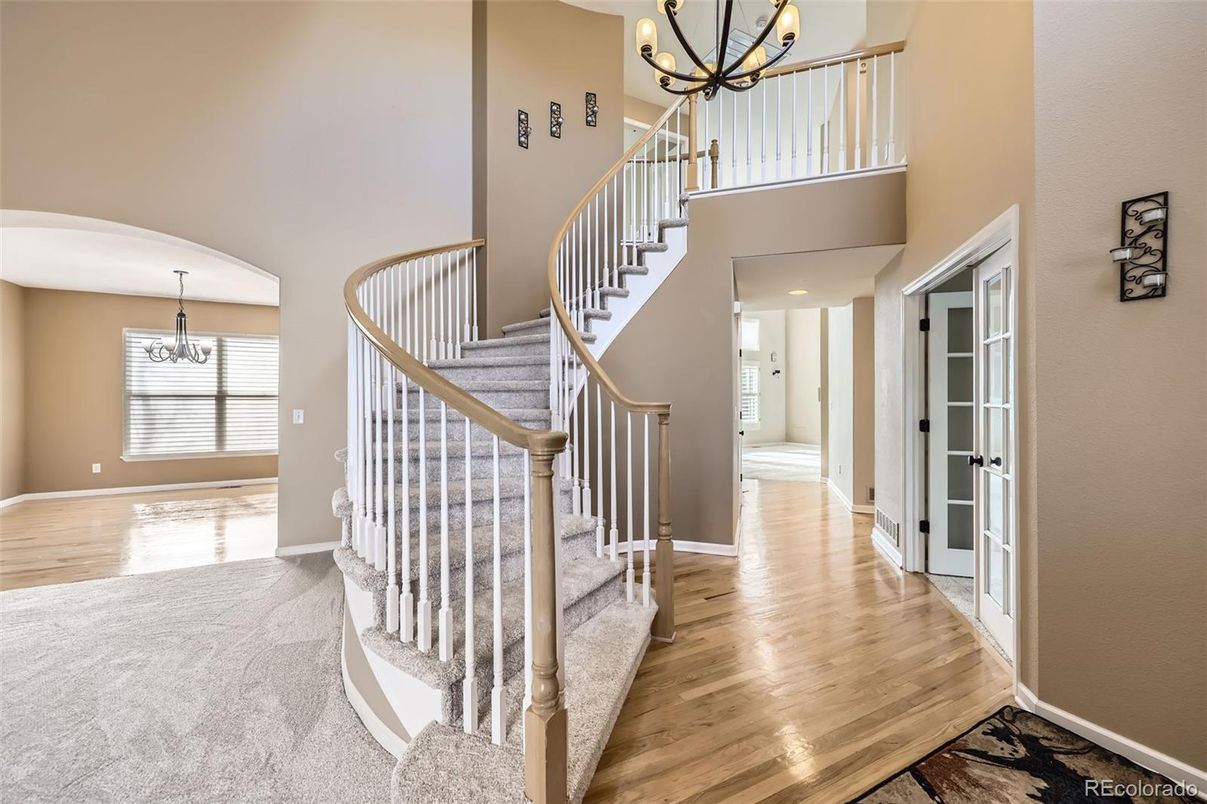 Chandelier, Interior, Wood Texture Flooring