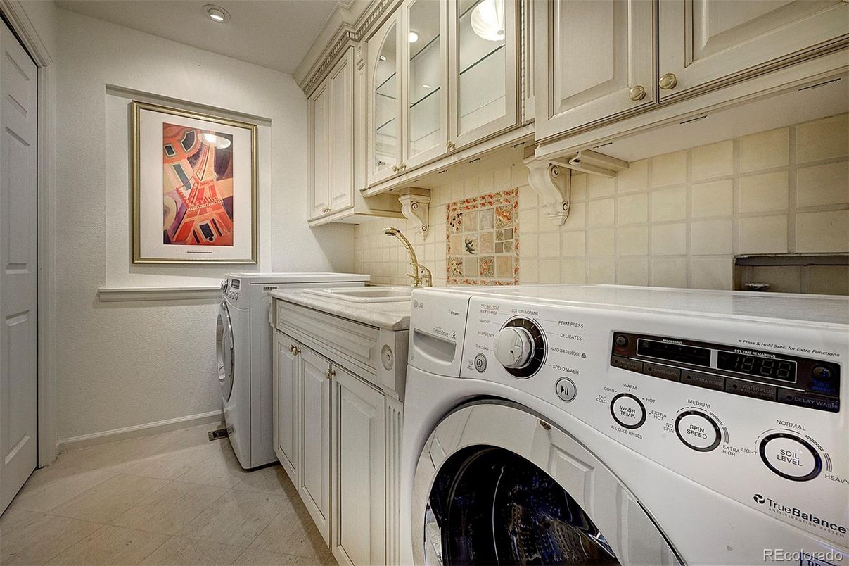Interior, Recessed Lighting, Washer