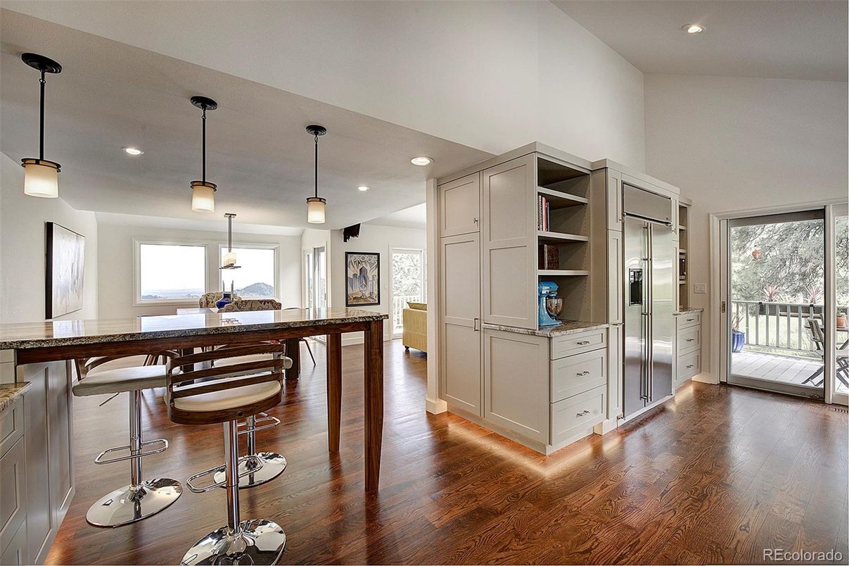 Dining room, Interior, Kitchen, Pendant Lights, Recessed Lighting, Wood Texture Flooring
