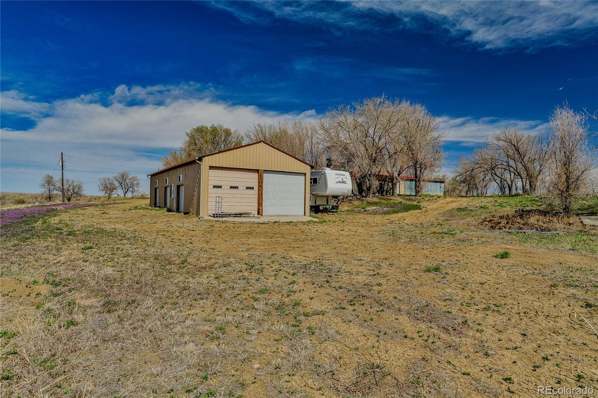 Backyard, Detached Garage, Exterior