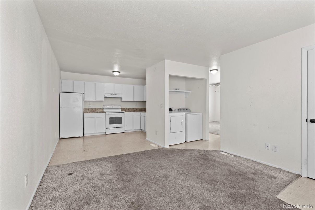 Interior, Kitchen, Washer