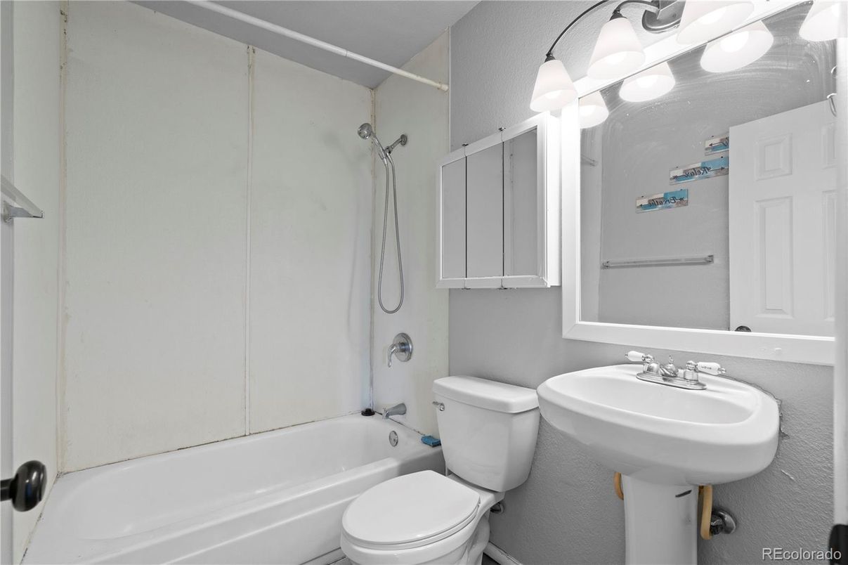 Bathroom, Interior