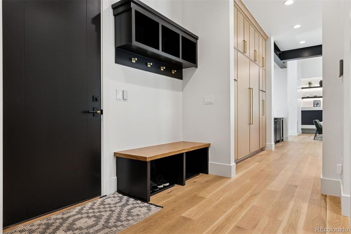 Interior, Recessed Lighting, Wood Texture Flooring