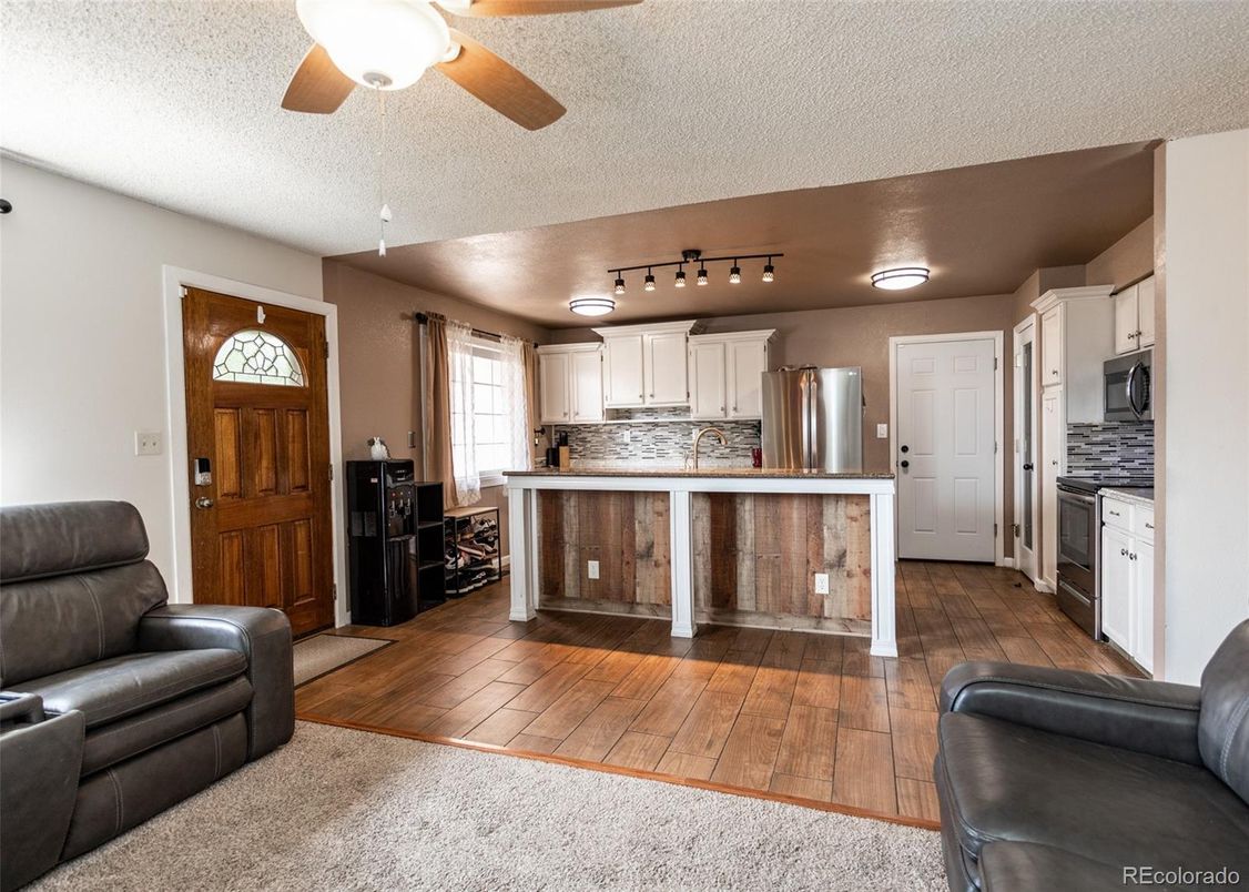 Interior, Kitchen, Living room, Stainless Steel Appliances, Wood Texture Flooring