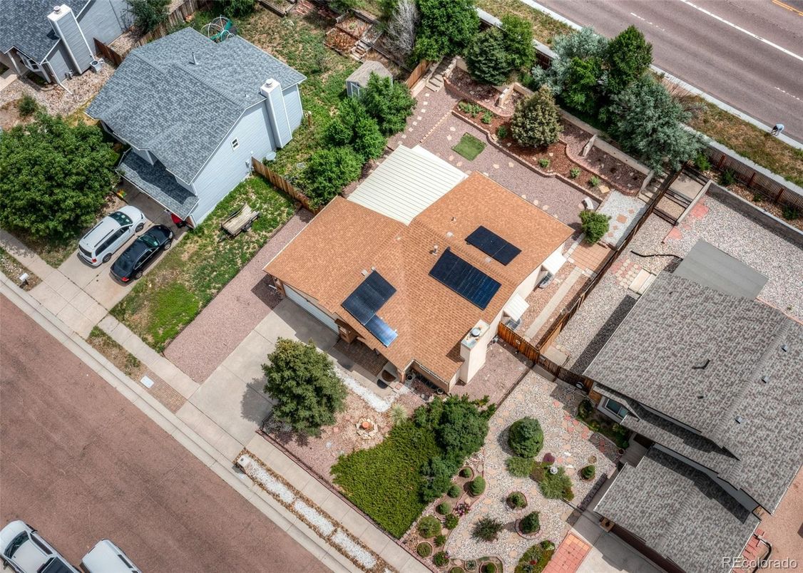 Exterior, Drone