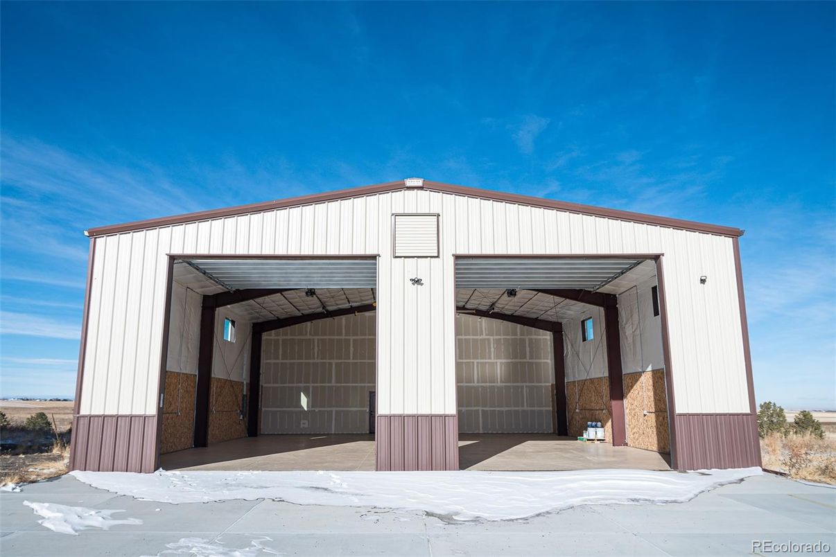 Detached Garage, Exterior