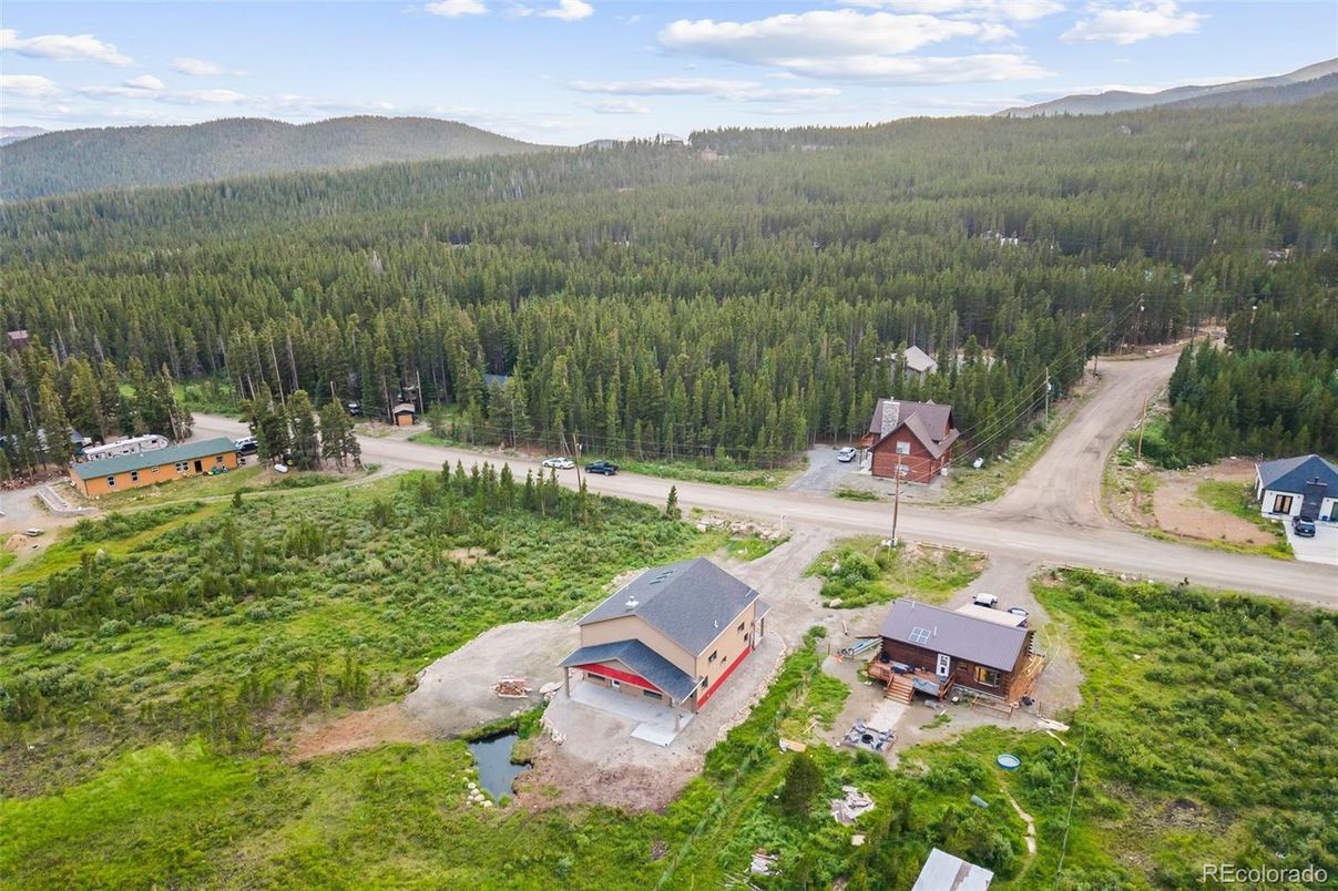 Exterior, Drone
