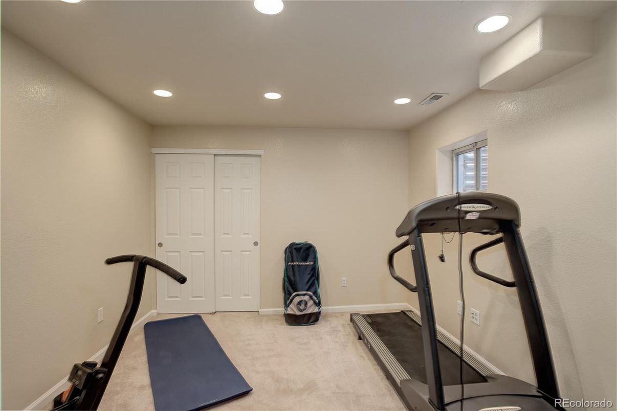 Fitness Equipment, Interior, Recessed Lighting
