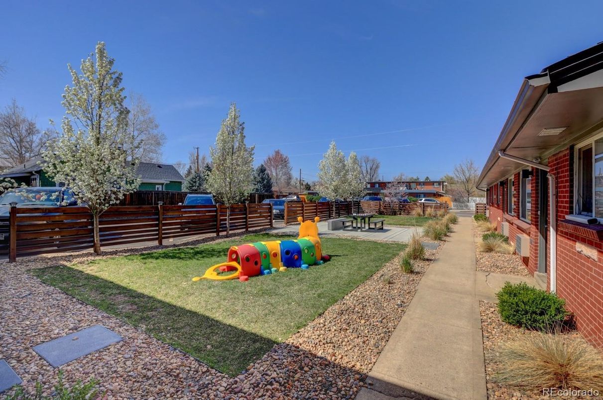 Backyard, Exterior, Playground