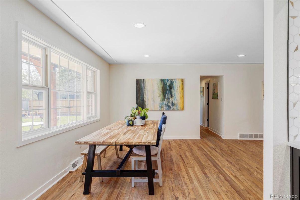 Dining room, Interior, Recessed Lighting, Wood Texture Flooring