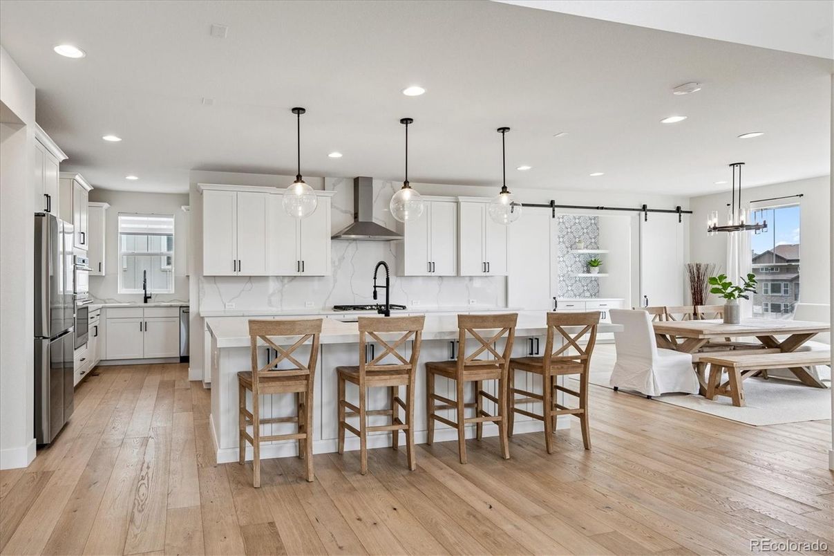Dining room, Interior, Kitchen, Pendant Lights, Recessed Lighting, Wood Texture Flooring