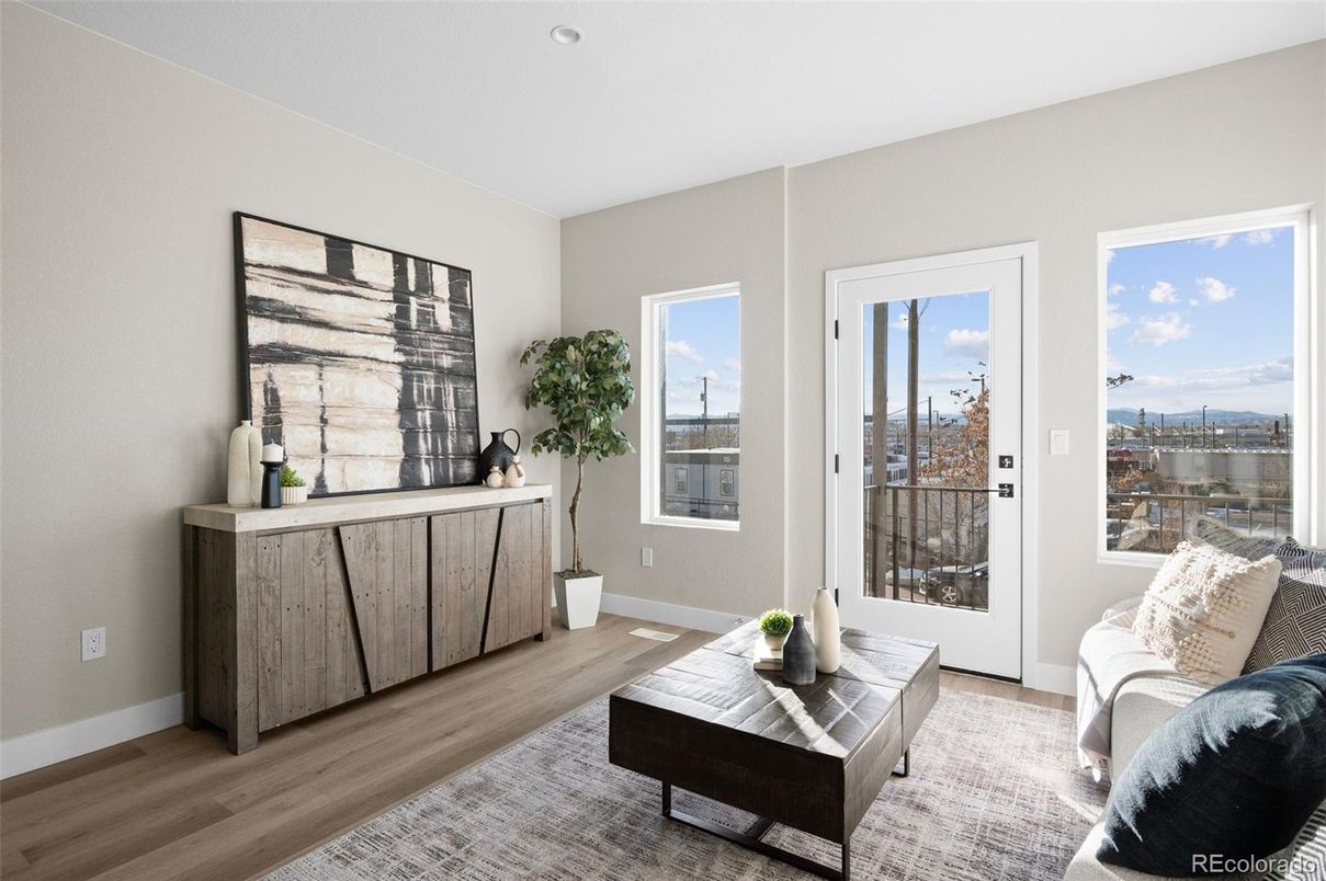 Interior, Living room, Recessed Lighting, Wood Texture Flooring
