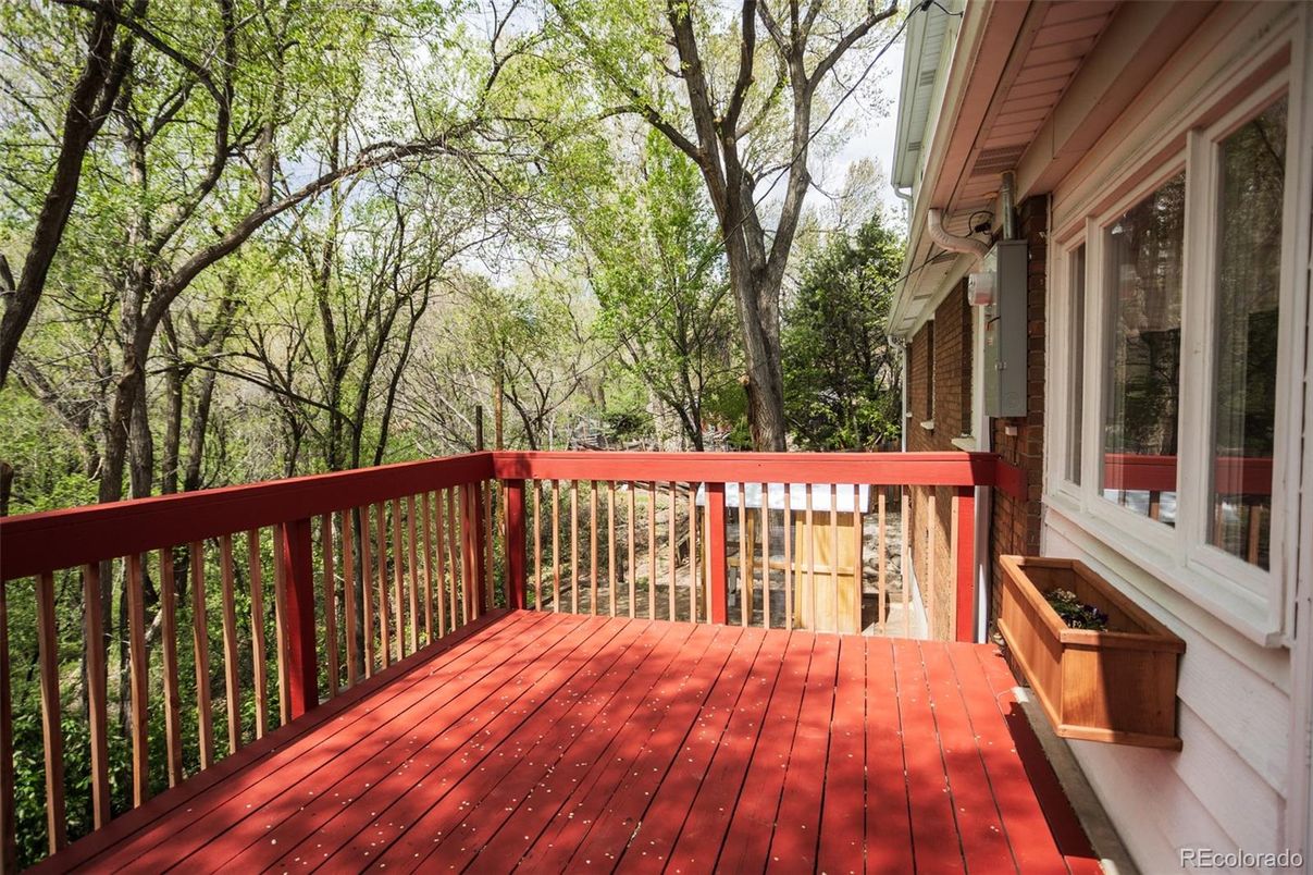 Exterior, Wood Texture Flooring