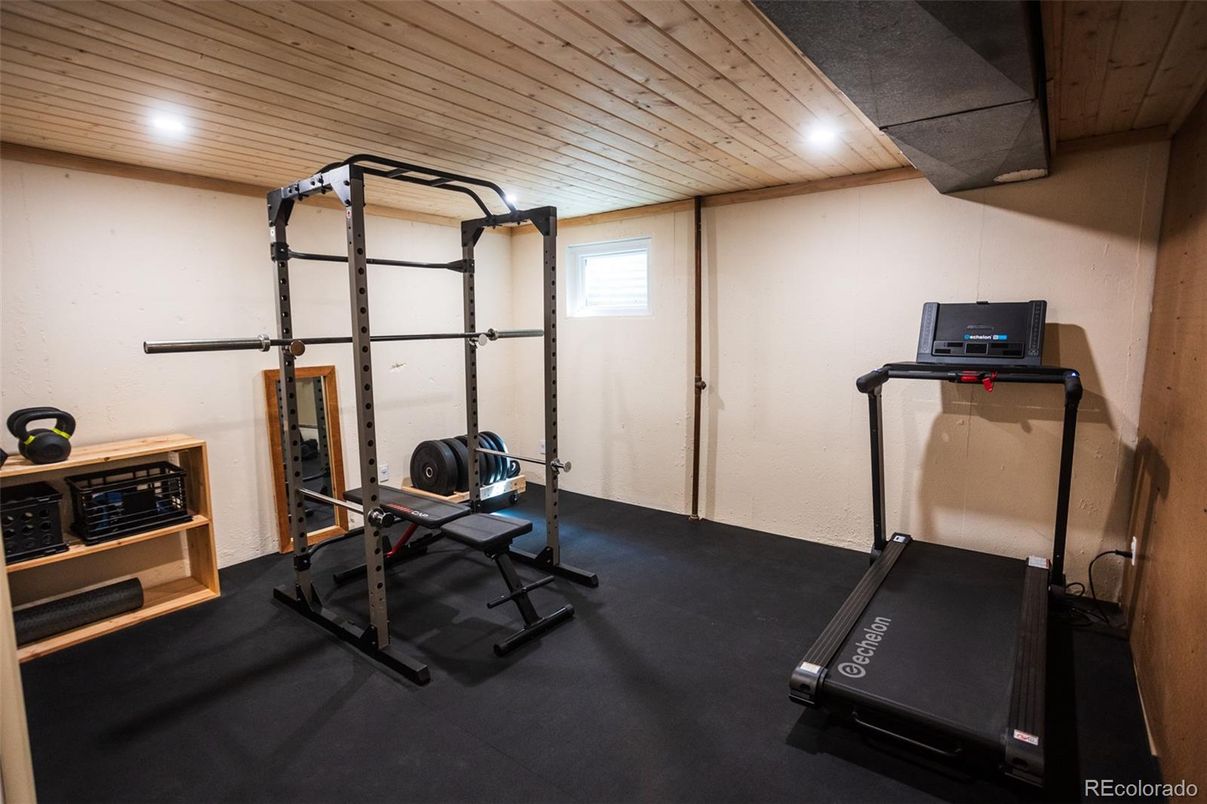 Fitness Equipment, Interior, Recessed Lighting, Wooden Ceilings