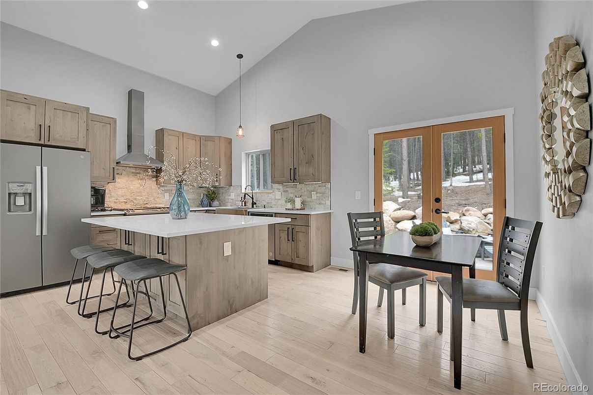 Dining room, Interior, Kitchen, Pendant Lights, Recessed Lighting, Wood Texture Flooring