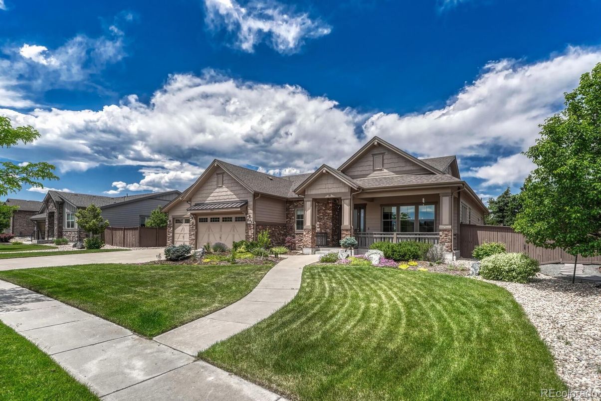 Attached, Exterior, Facade, Ranch