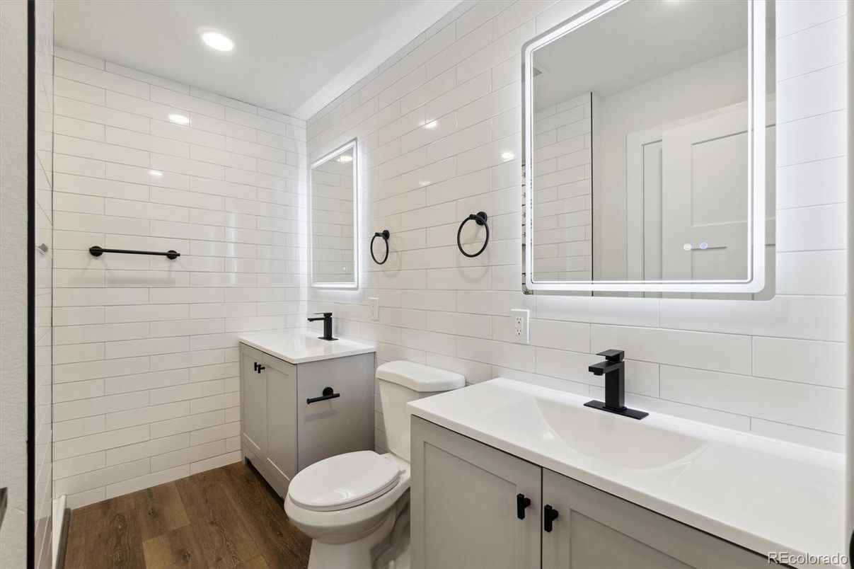 Bathroom, Interior, Recessed Lighting, Wood Texture Flooring