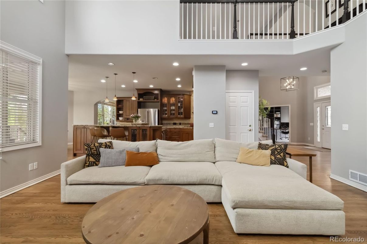 Interior, Kitchen, Living room, Pendant Lights, Recessed Lighting, Wood Texture Flooring