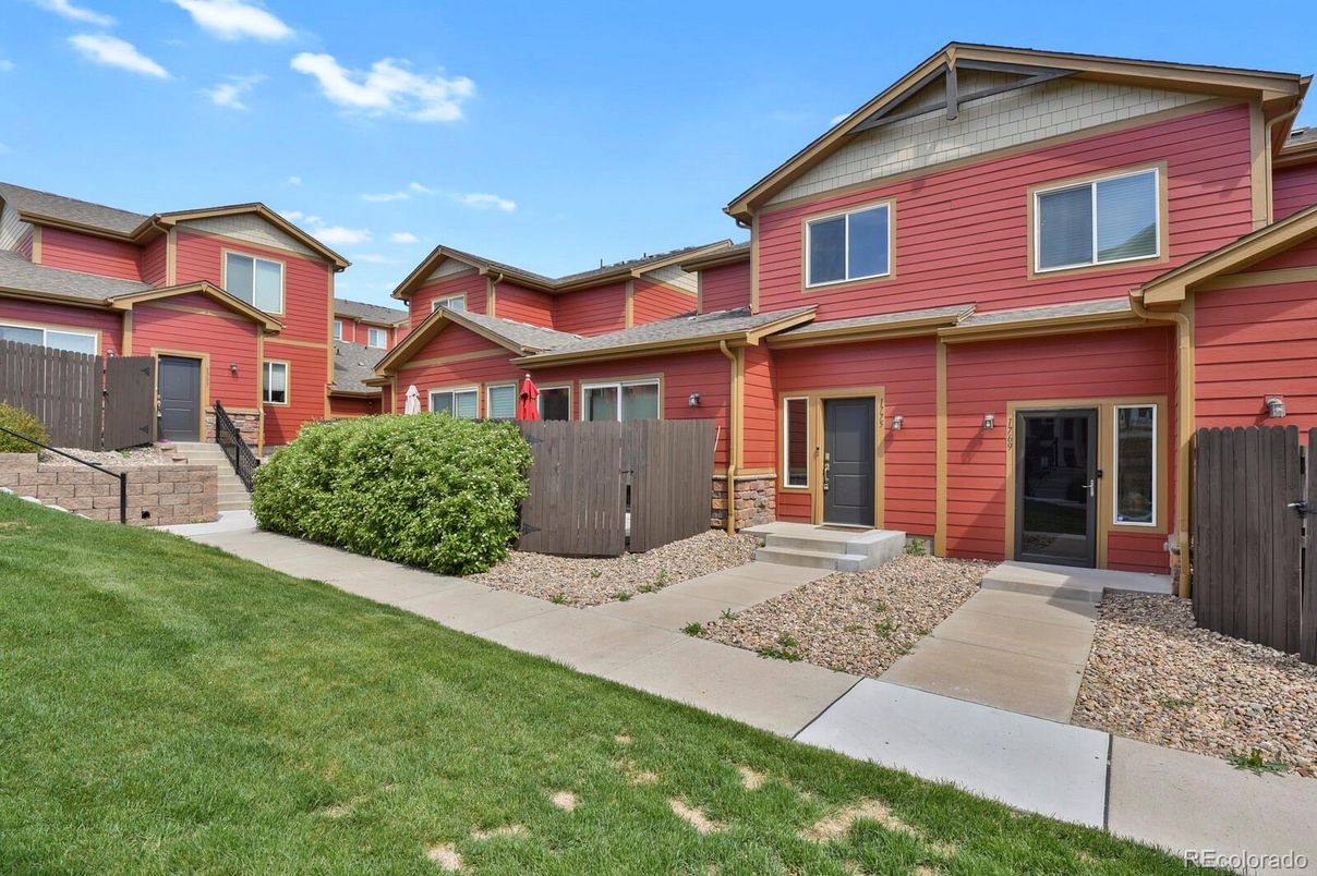 Exterior, Facade, American Craftsman