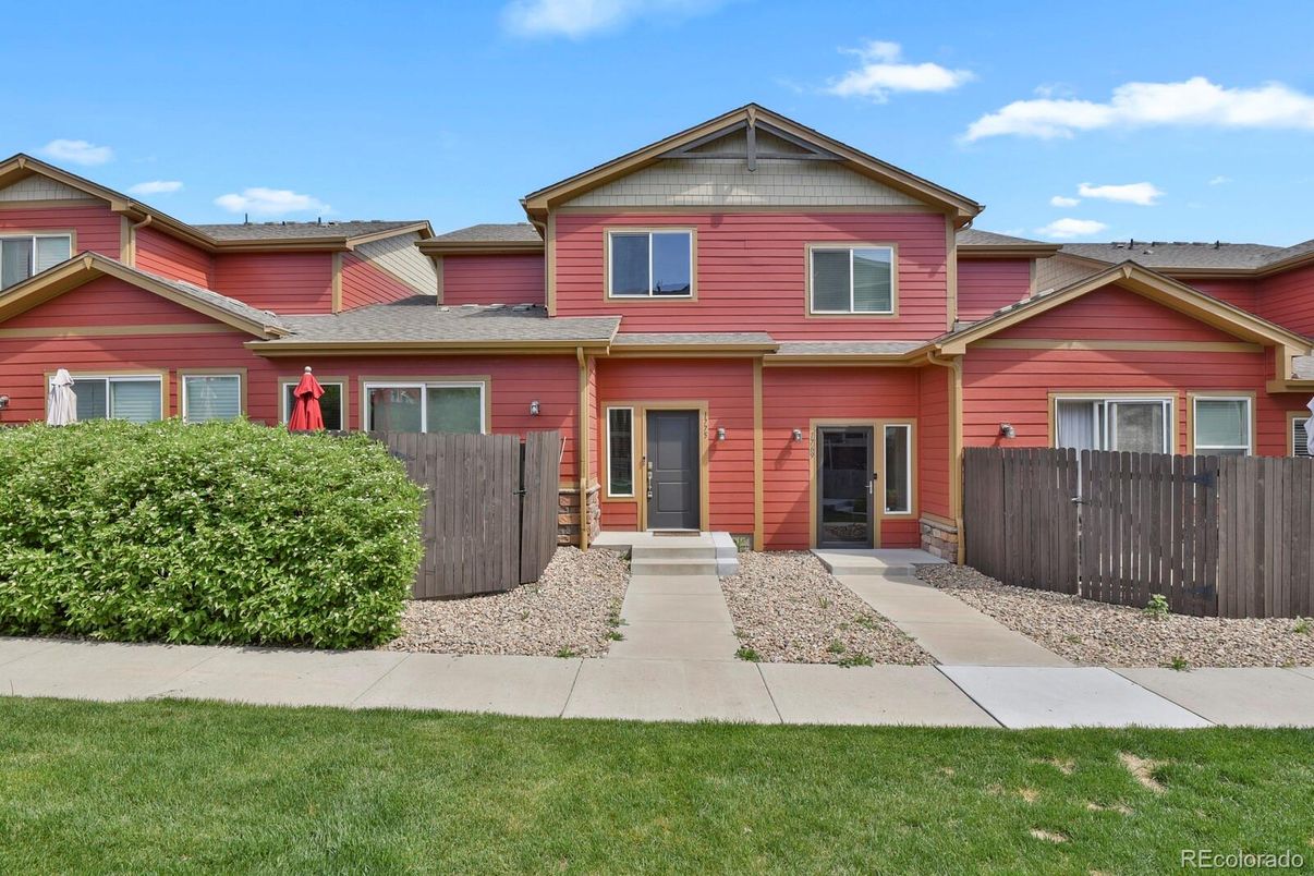 Exterior, Facade, American Craftsman
