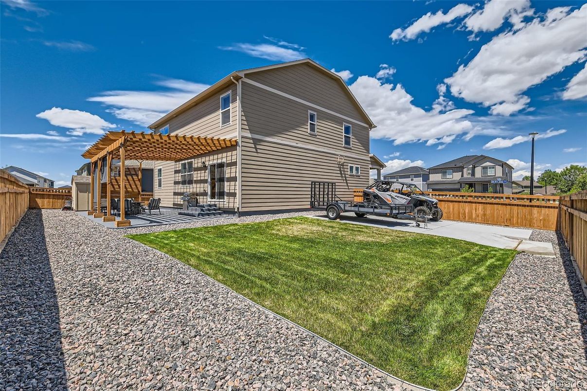 Backyard, Exterior