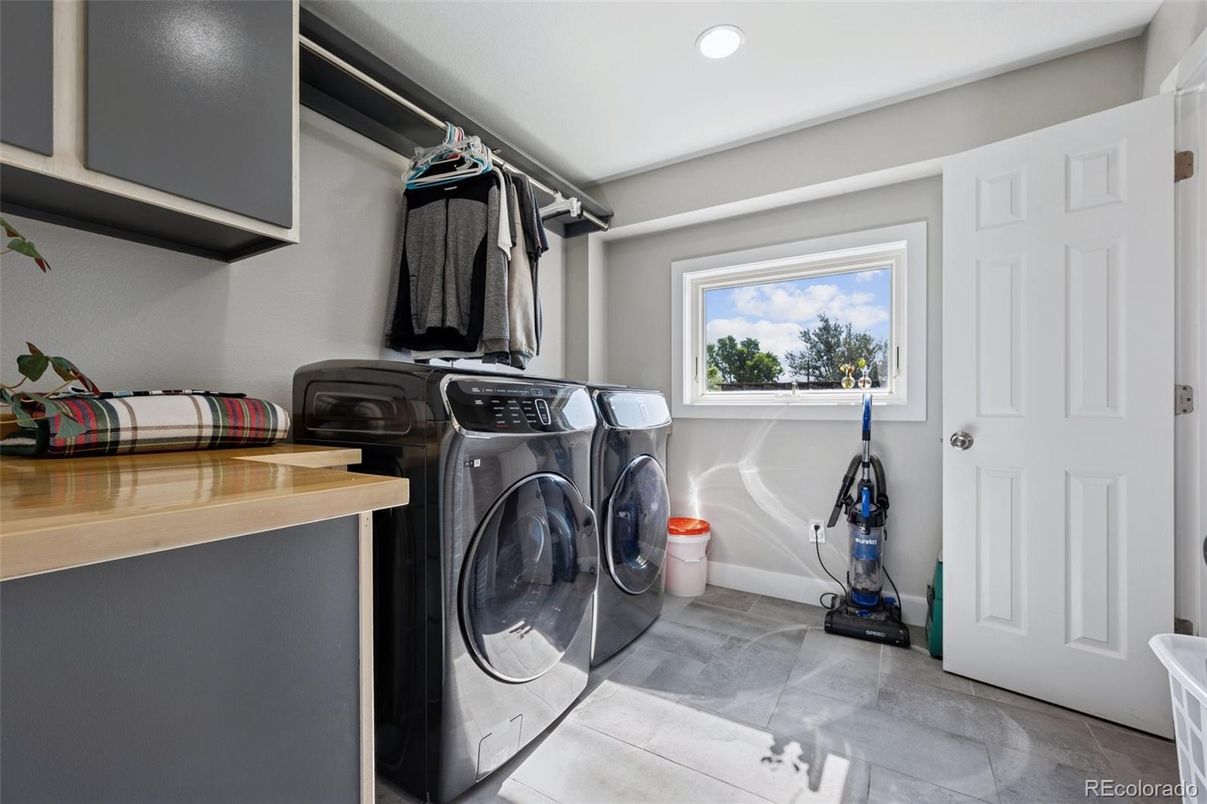 Interior, Recessed Lighting, Washer