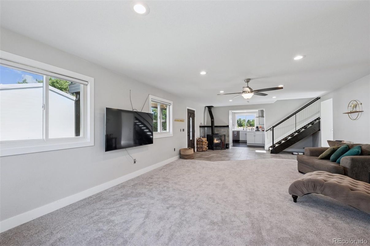 Fireplace, Interior, Living room, Recessed Lighting